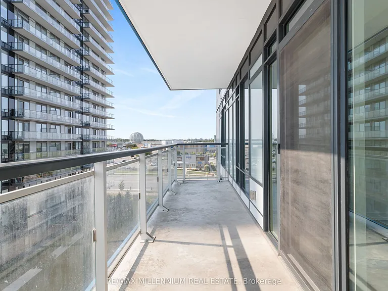 2560 Eglinton Ave W #609 — Photo 32
