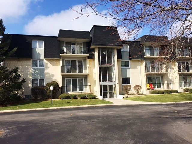 1st image of 18501 Wentworth Ave APT 2D