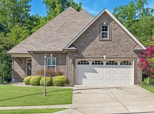 5150 Myra Dr, Hermitage, TN 37076
