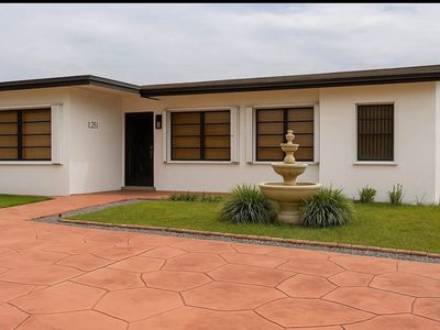 (Undisclosed Address), Hialeah, FL, 33012