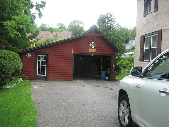 Garage/workshop