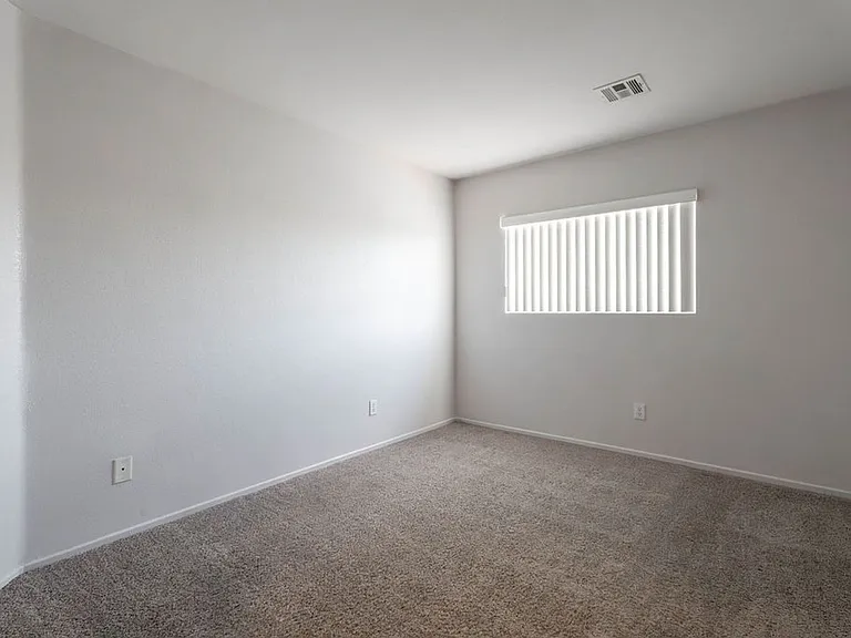 5531 Doubleday St — Photo 29