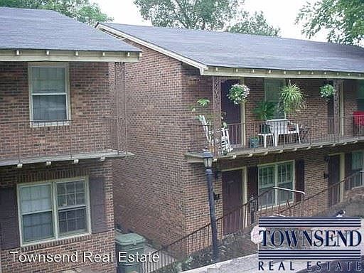 1st image of 113B Bradford Ave