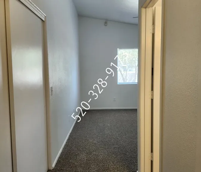 1616 W Wood Crest Ct — Photo 13
