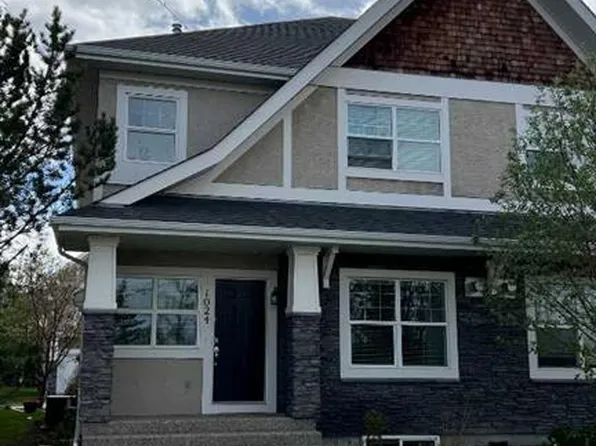 1024 W Wentworth Rise SW, Calgary, AB T3H 5K1