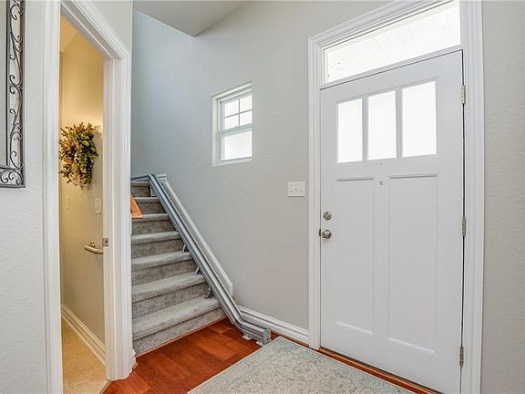 5th image of 2221 Welbeck Ln