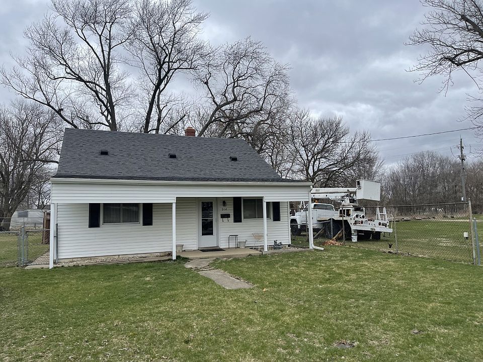 914 Cotton St, Streator, IL 61364 | Zillow