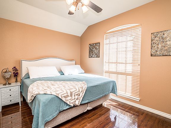 4th image of 2025 Michelle Creek Dr