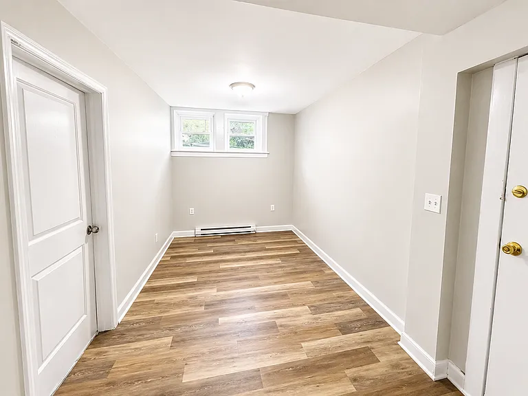 214-218 W Market St #BASEMENT — Photo 8