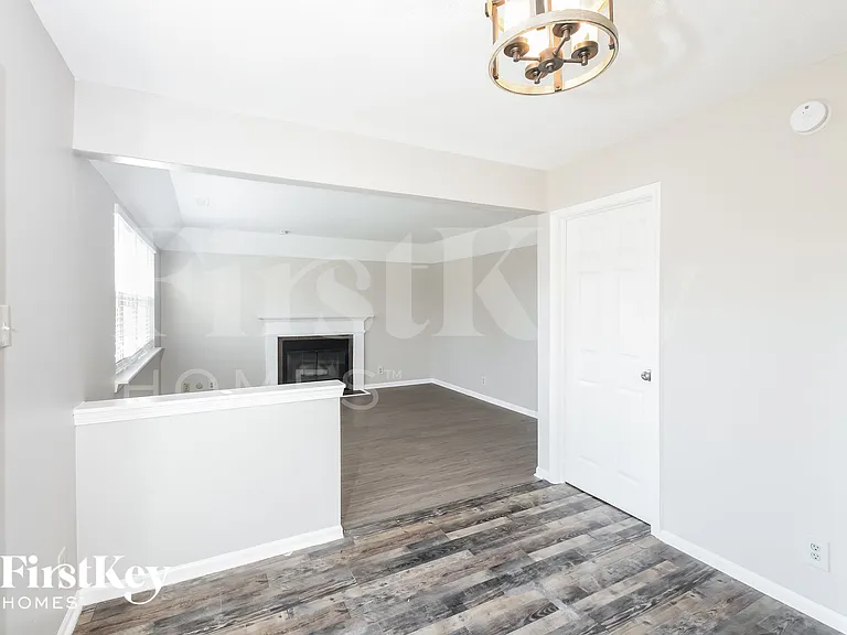 7827 Red Sunset Way — Photo 5