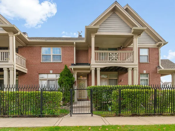 8425 Callie Ave, Morton Grove, IL 60053