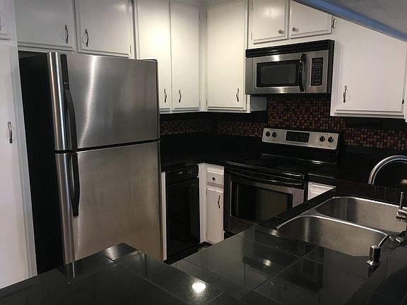 4th image of 11233 Tierrasanta Blvd Unit 24