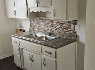 Ave E Apts, Birmingham, AL 35218