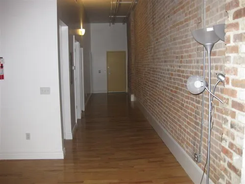 206 W Michigan Ave #2H Photo 1
