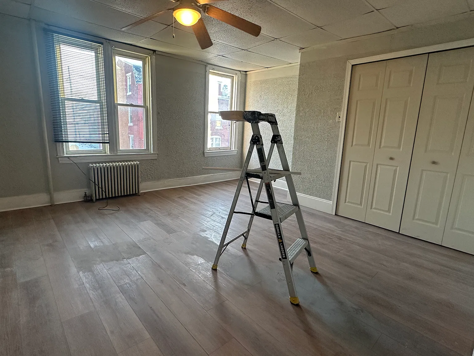 5 bed, 1.5 bath, 1960 sqft, $1,700 — Photo 3
