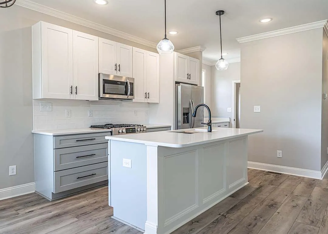 4 bed, 3.5 bath, 1760 sqft, $2,200 — Photo 4