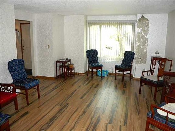 4th image of 9790 Lynnfield Pl