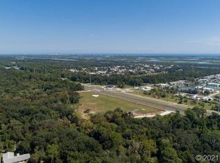 110 W Ariel Rd, Oak Hill, FL 32759