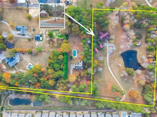 525 Cooper Rd, Loganville, GA 30052