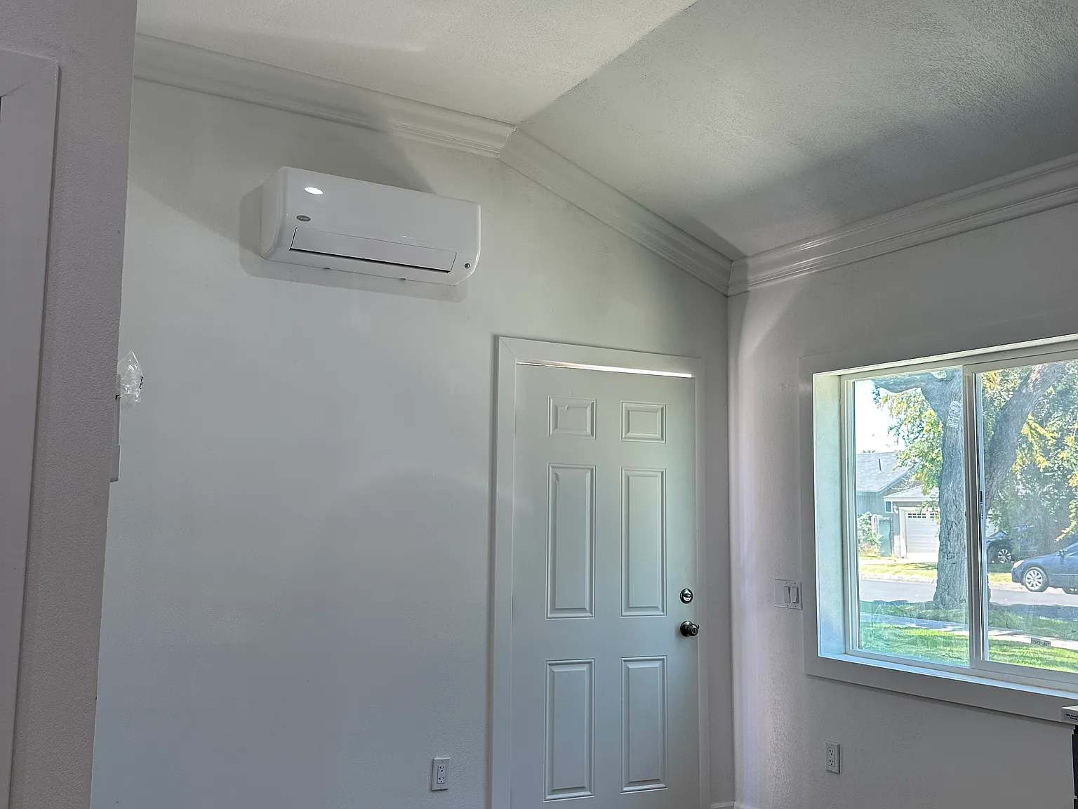 Studio, 400 sqft, $1,850 — Photo 2