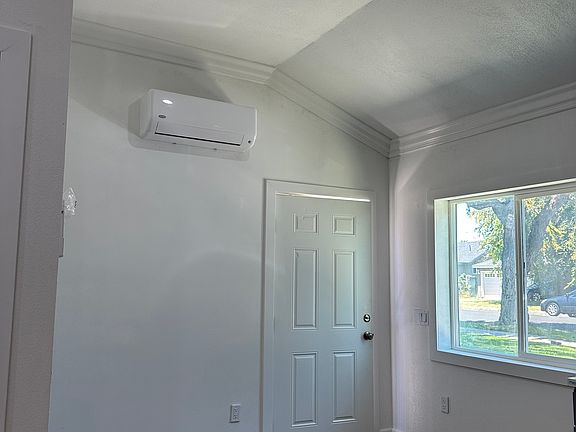 2nd image of 2556 E 220th St #1/2