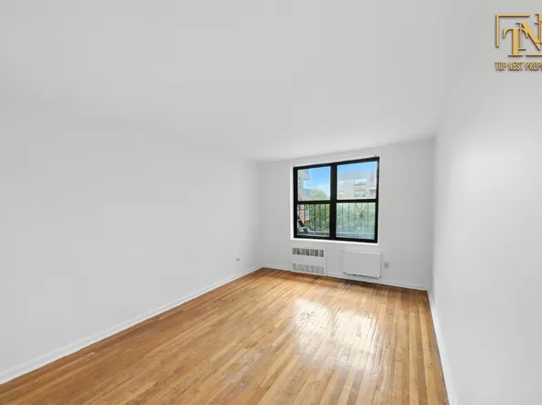 1200 East 53rd Street image 9 of 14