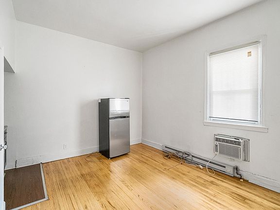 2nd image of 1330 Pine St APT C201