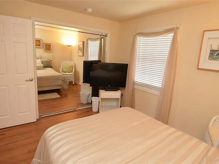 5245 Coquina Key Dr SE #A — Photo 36