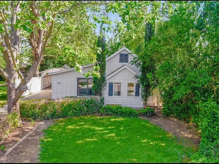 7576 Walnut Dr — Photo 9