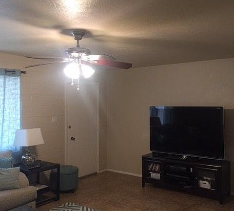 5th image of 7810 E Belleview St