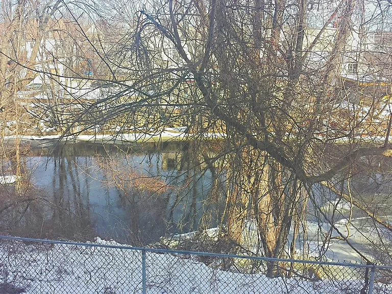 75 Log St #2B — Photo 16