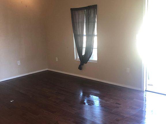 3rd image of 230 S Center Ave