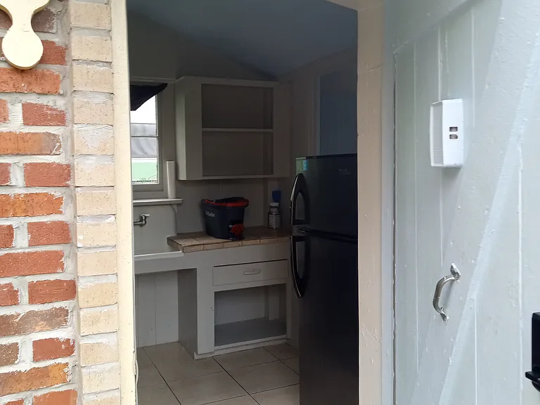 426 N E St #C — Photo 2