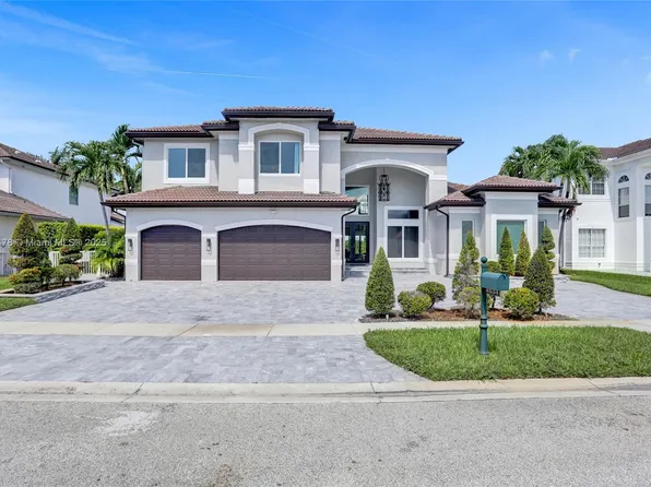 4534 SW 195th Way, Miramar, FL 33029