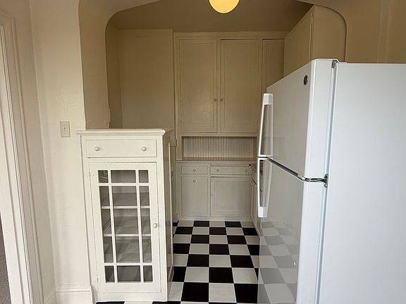 2nd image of 1495 Golden Gate Ave #104