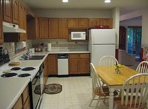 Eat-in Kitchen