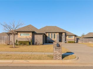 2413 NW 173rd St, Edmond, OK 73012