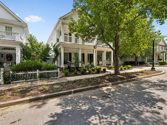 3rd image of 312 Starling Ln