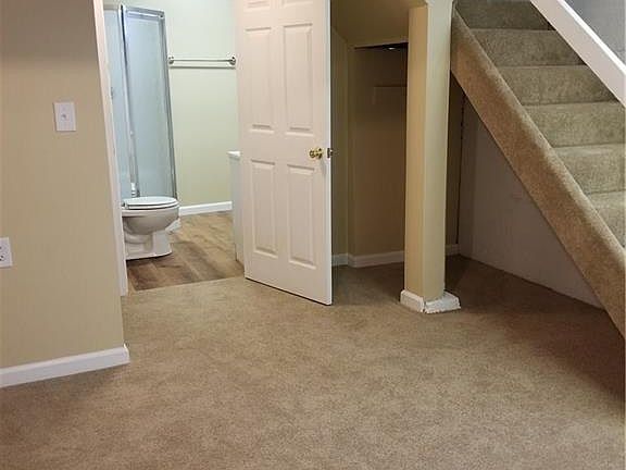 2nd image of 1429 Rosemont Blvd