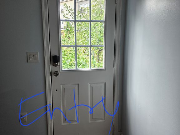 4th image of 15013 Gossom Manor Pl