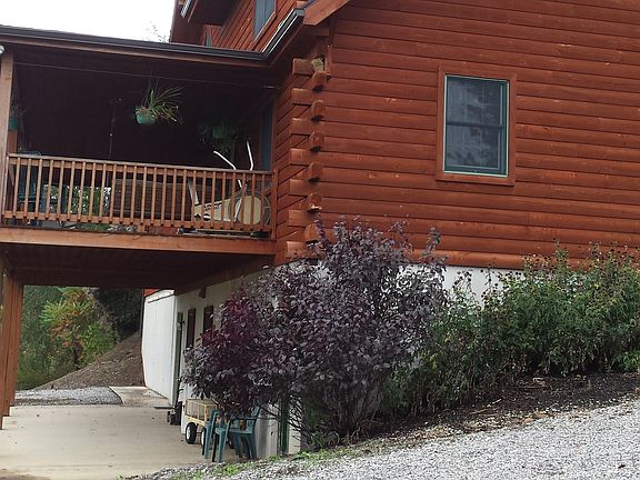 end view with porches