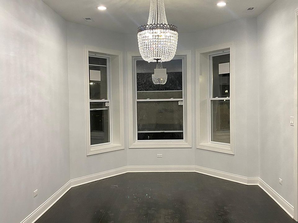 1st image of 917 N Sacramento Blvd