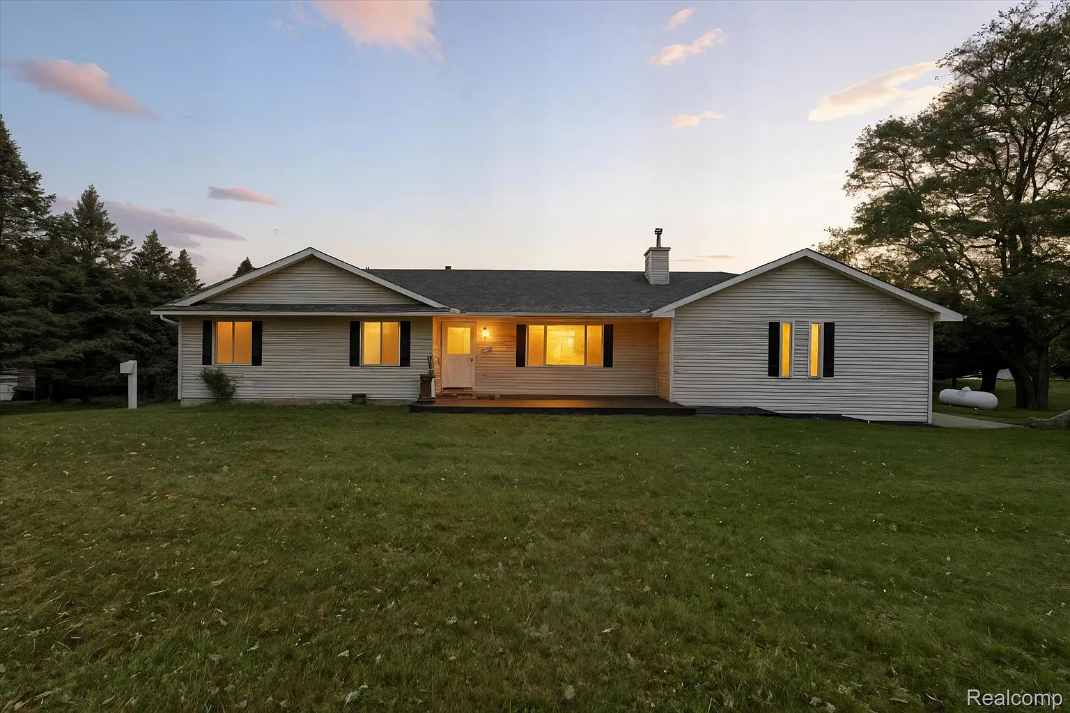 5920 W Coon Lake Rd photo 1
