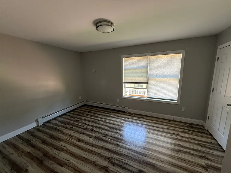 37 Mollys Way — Photo 10