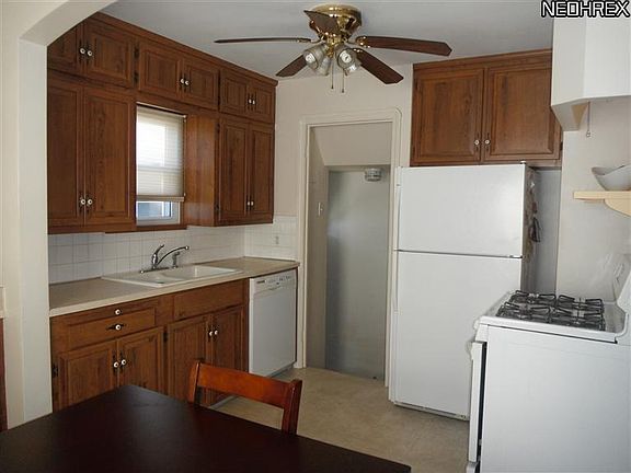 5th image of 14416 Birchwood Ave