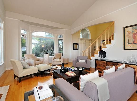 4th image of 880 Chandler Way