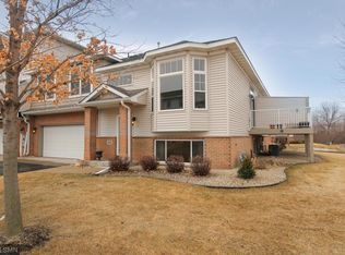 20145 Holister Ln, Lakeville, MN 55044