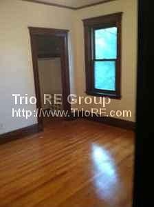 2nd image of 28 Windsor St