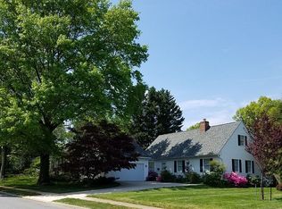 52 Sunset Rd, Newark, DE 19711