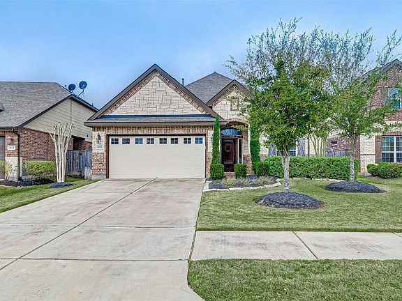2nd image of 4814 Sequoia Park Ln